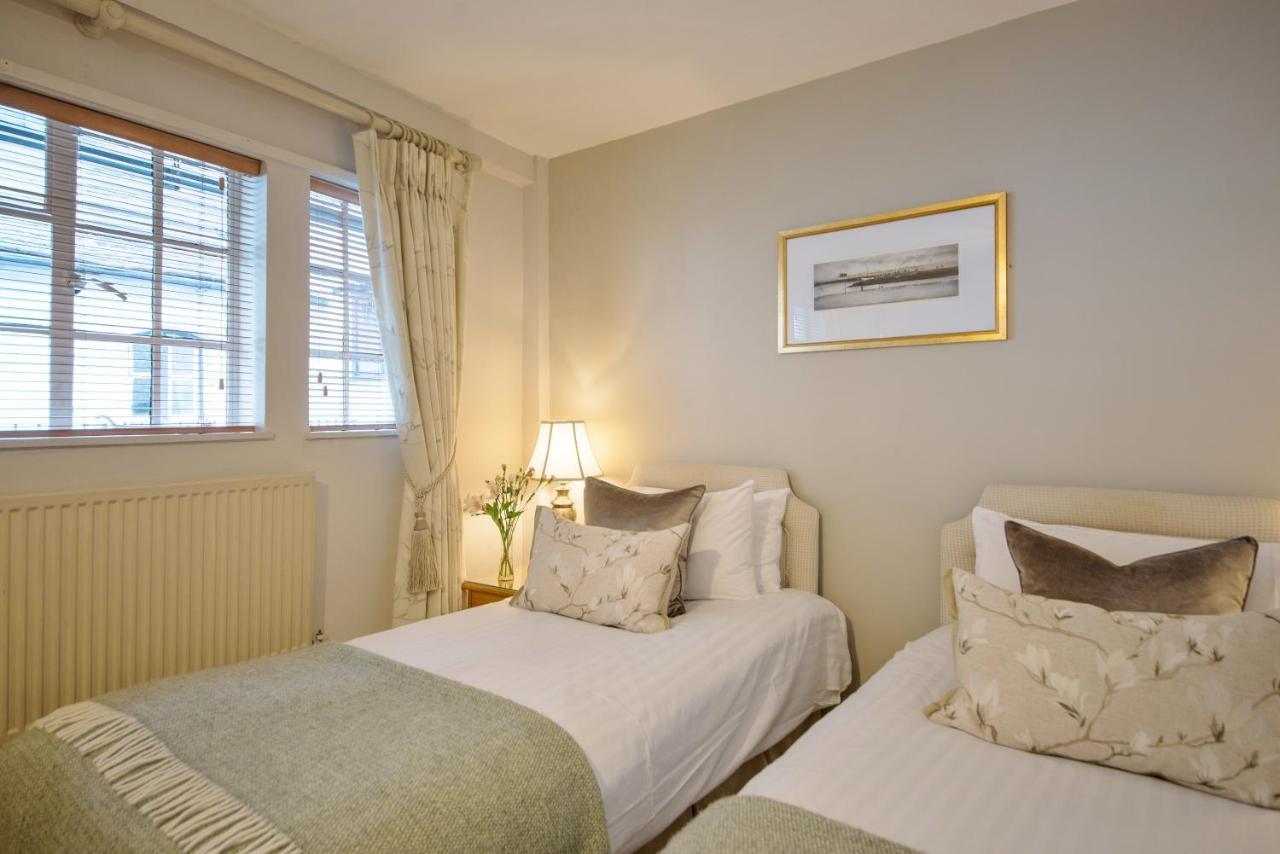 Marlborough Arms Hotel Woodstock Kültér fotó
